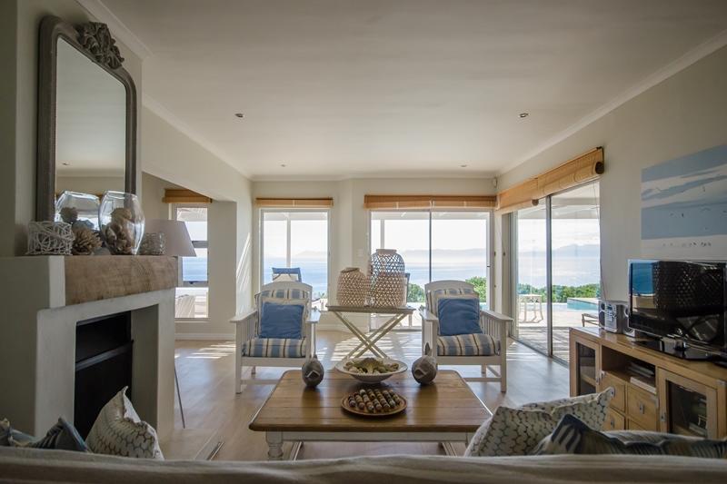 La Petite Baleine Oceanfront Luxury Villa De Kelders Bagian luar foto