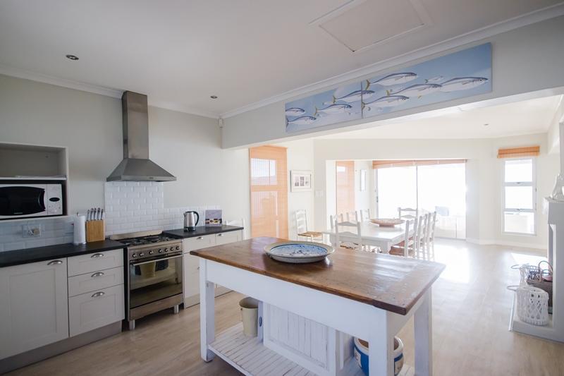 La Petite Baleine Oceanfront Luxury Villa De Kelders Bagian luar foto